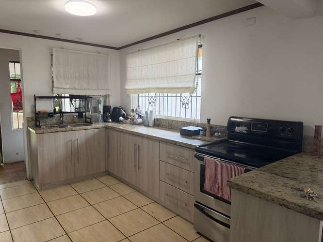 Vendo Casa en San Pablo, Heredia. Residencial Las Flores, muy amplia en construcción y zonas verdes - Imagen 15