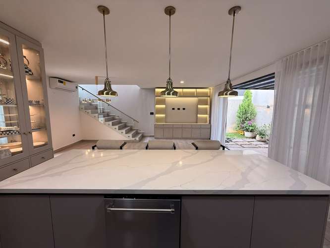 CASA MODERNA CON LINEA BLANCA EN CONDOMINIO NAIA  - Imagen 3