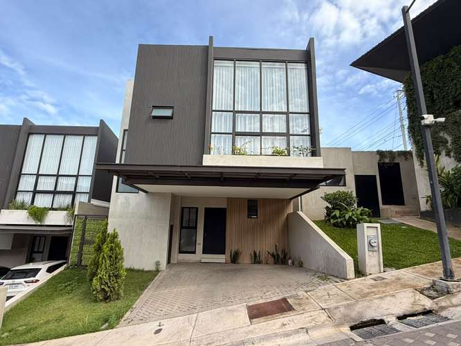 CASA MODERNA CON LINEA BLANCA EN CONDOMINIO NAIA  - Imagen 16