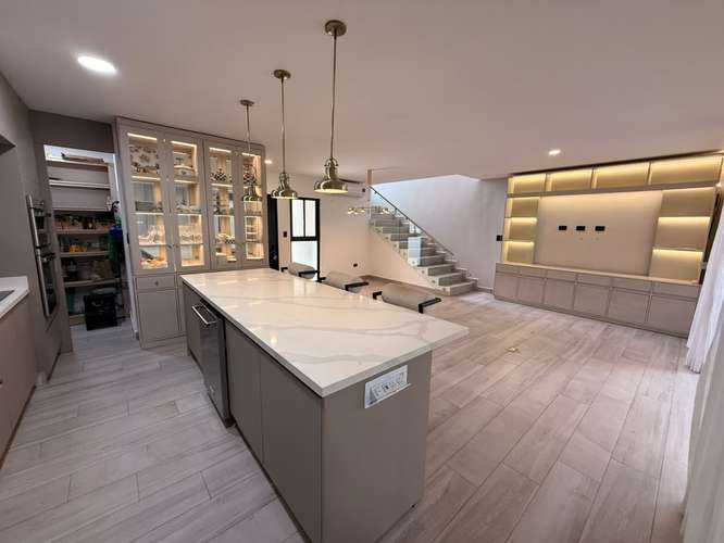 CASA MODERNA CON LINEA BLANCA EN CONDOMINIO NAIA  - Imagen 1