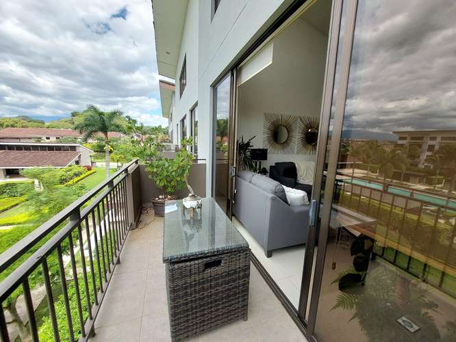 Alquiler apartamento amoblado con hermosas vistas
