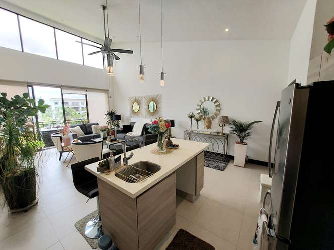 Alquiler apartamento amoblado con hermosas vistas
