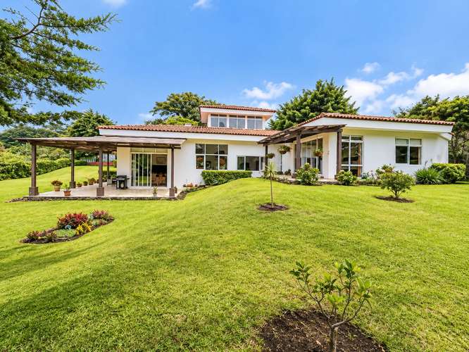 VENDO CASA DE 1 PLANTA Y 5 DORMITORIOS SAN RAFAEL DE HEREDIA EN RESIDENCIAL CON SEGURIDAD - Imagen 3