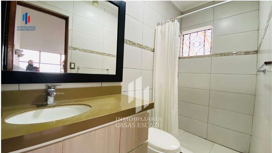 CASA DE 230 m² CON MEZZANINE EN TREJOS MONTEALEGRE - Imagen 9