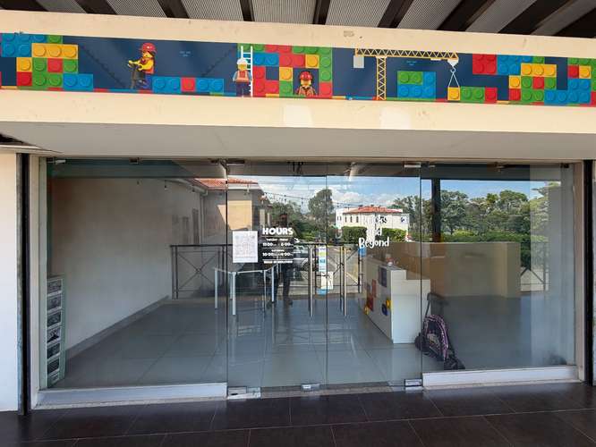 Venta de local en Plaza del Río, Santa Ana. - Imagen 3