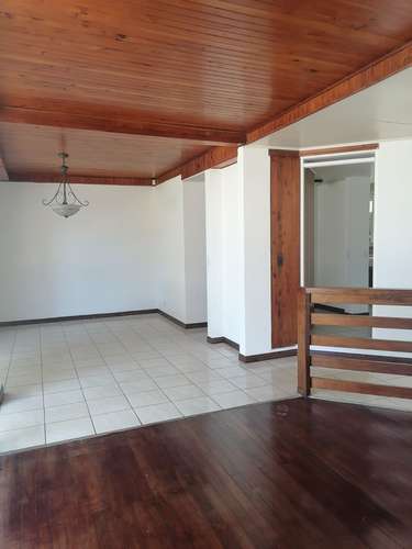 Hermosa y espectacular casa grande con patieo en renta ubicacacion inmejorable en Rohrmoser  - Imagen 6
