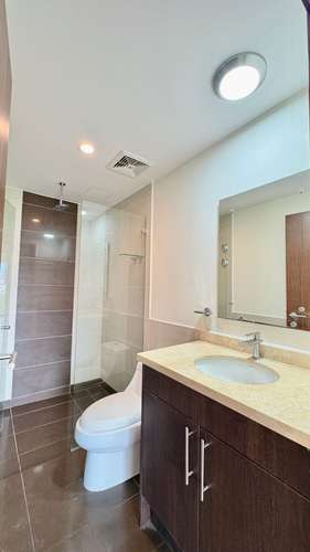 ELEGANTE Y AMPLIO APARTAMENTO CON EXCELENTE VISTA Y UBICACIÓN - Imagen 9