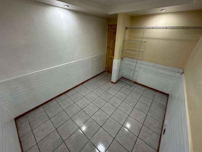  ¡SE ALQUILA AMPLIO APARTAMENTO EN SAN SEBASTIÁN, SAN JOSÉ!  - Imagen 6