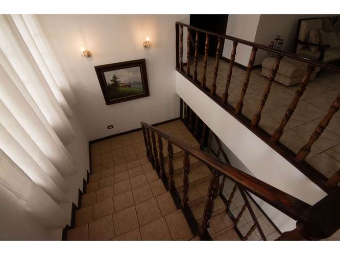 VENTA DE CASA CARTAGO, LA UNIÓN, SAN RAMÓN