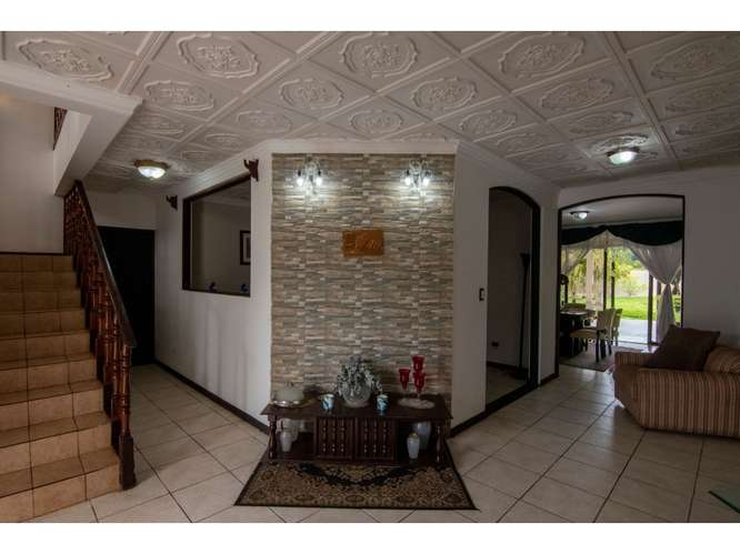 VENTA DE CASA CARTAGO, LA UNIÓN, SAN RAMÓN