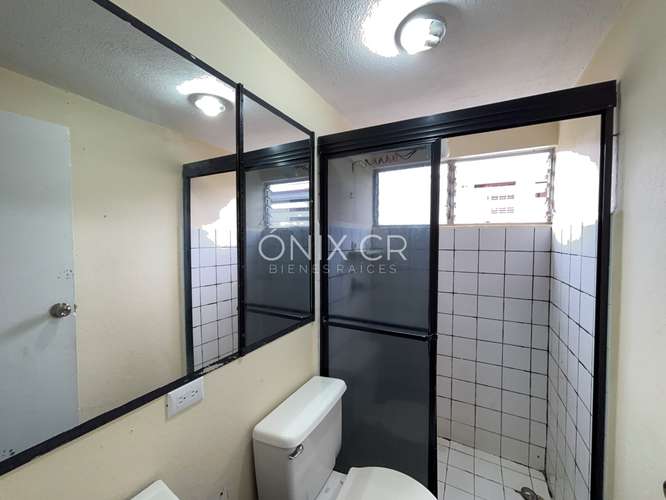 Se Alquila Apto 2 Hab. Amueblado y Equipado en Condominio / Curridabat