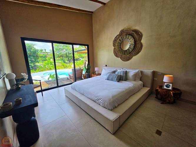 Casa de Lujo para estrenar en Místico Playa Hermosa | Piscina Privada y Vistas al Lago