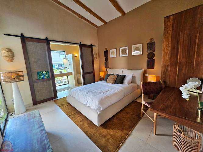 Casa de Lujo para estrenar en Místico Playa Hermosa | Piscina Privada y Vistas al Lago