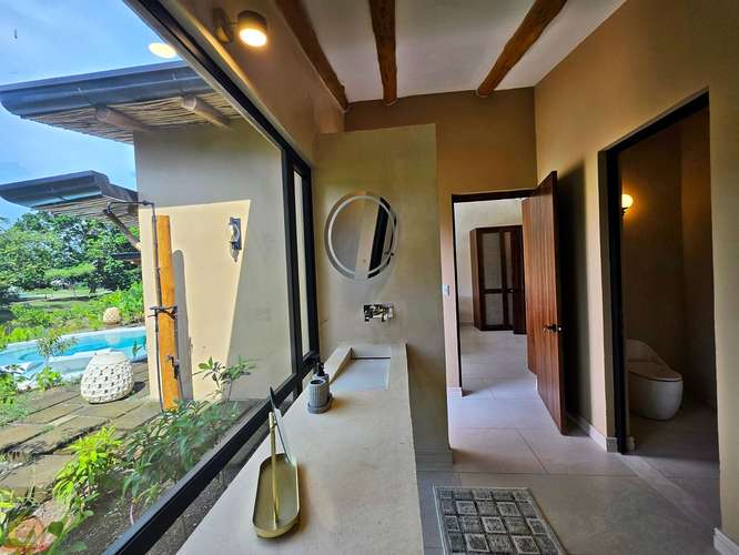 Casa de Lujo para estrenar en Místico Playa Hermosa | Piscina Privada y Vistas al Lago