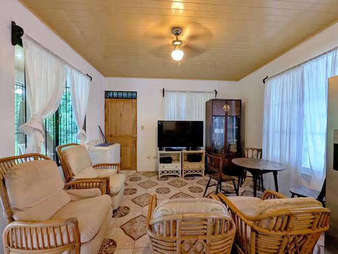 Casa Amueblada en Belén de Nicoya | Zona Tranquila cerca de Playa Sámara - Imagen 2