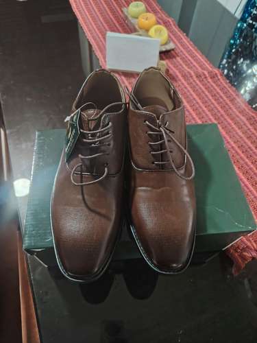 Zapatos cafes - Imagen 5