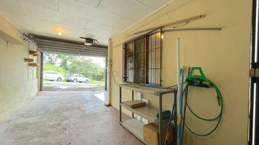 Venta de Lote Esquinero + Casa de una Planta en San Rafael de Escazú-Vista Alegre. 27-849 - Imagen 19