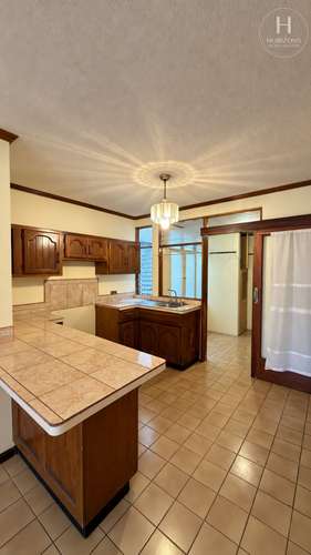 Se Alquila Apartamento en Primer Nivel Barrio Dent 2 Habitaciones mas Oficina Pet Friendly NJA1477JB
