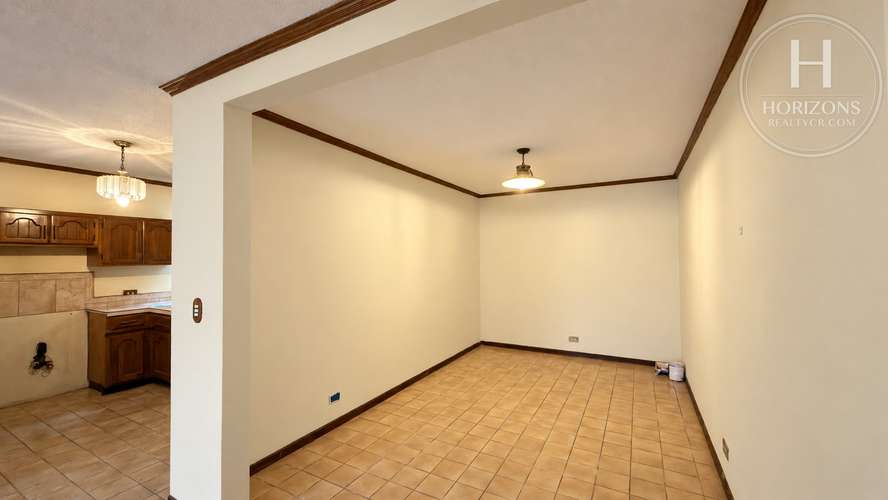 Se Alquila Apartamento en Primer Nivel Barrio Dent 2 Habitaciones mas Oficina Pet Friendly NJA1477JB