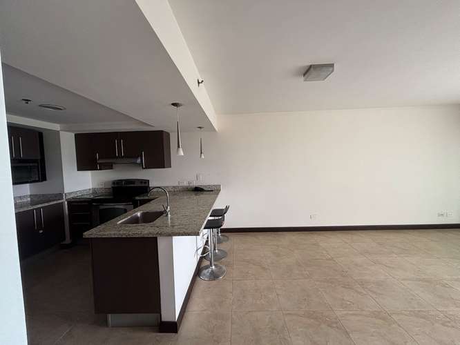 Apartamento en Torre robledal, Uruca. Con línea blanca.  - Imagen 6