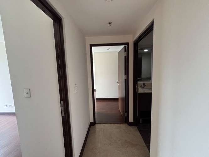 Apartamento en Torre robledal, Uruca. Con línea blanca.  - Imagen 3