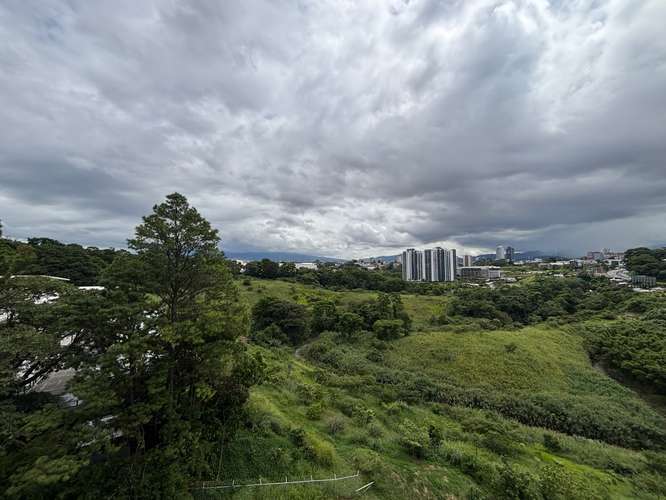 Apartamento en Torre robledal, Uruca. Con línea blanca.  - Imagen 11