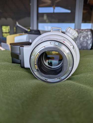 Canon EF 300mm f2.8 II L USM lens / 2x and 1.4x extenders / hard case - Imagen 4