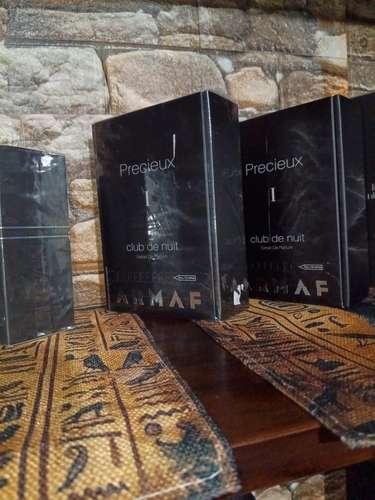 LOTE DE COLONIAS CLUB NOIT ORIGINAL VARIAS VERSIONES  - Imagen 2