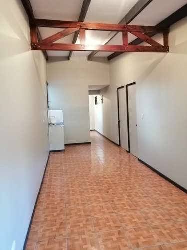 Venta de Casa en Primer Nivel + 2 Apartamentos en Segundo Nivel en Curriabat  - Imagen 11