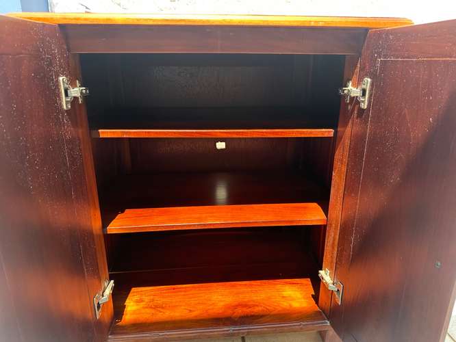 Mueble Auxiliar en CENÍZARO PESADO 