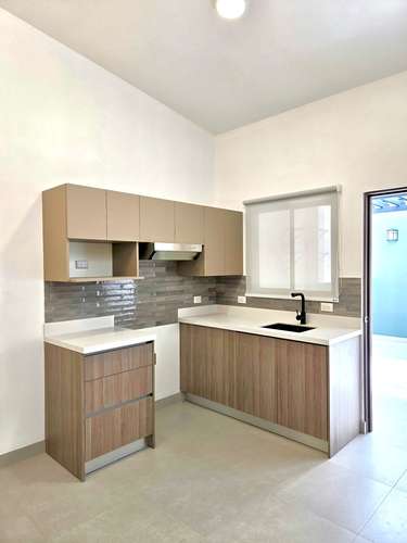 Amplio y moderno apartamento en Sto.Domingo, Heredia,en residencial seg24/7, incluye cable, internet y agua