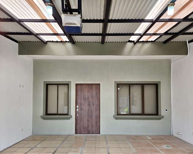 Amplio y moderno apartamento en Sto.Domingo, Heredia,en residencial seg24/7, incluye cable, internet y agua