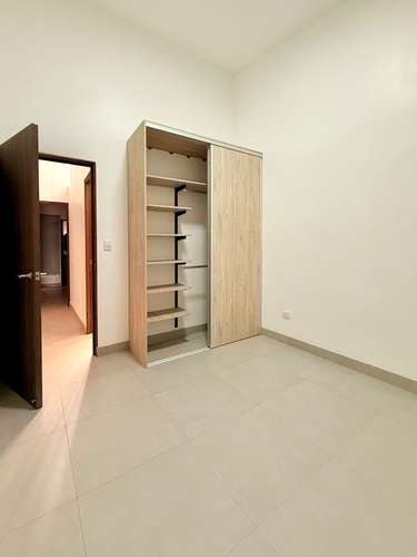 Amplio y moderno apartamento en Sto.Domingo, Heredia,en residencial seg24/7, incluye cable, internet y agua