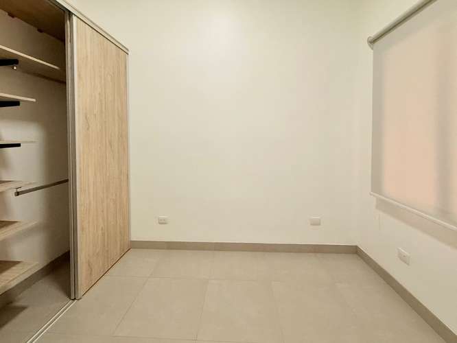 Amplio y moderno apartamento en Sto.Domingo, Heredia,en residencial seg24/7, incluye cable, internet y agua