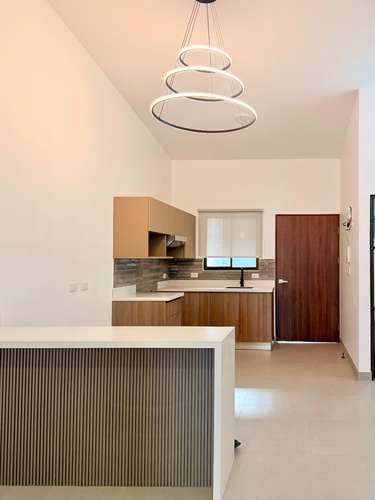 Amplio y moderno apartamento en Sto.Domingo, Heredia,en residencial seg24/7, incluye cable, internet y agua
