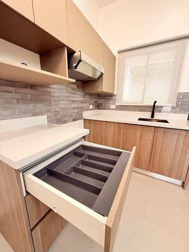 Amplio y moderno apartamento en Sto.Domingo, Heredia,en residencial seg24/7, incluye cable, internet y agua