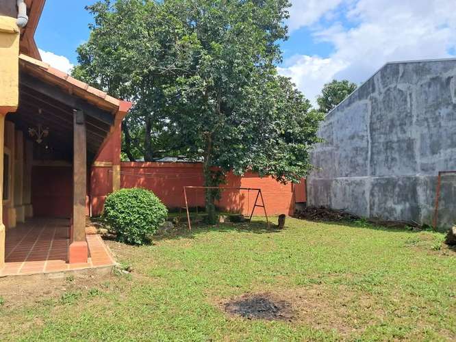 Se alquila Casa Rústica grande, para familia, en Pozos de Santa Ana, excelente ubicación, cerca de Forum 1