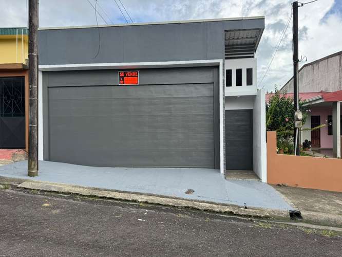 Se vende casa en Barrio San Martín, Ciudad Quesada - 254.63 m² de terreno