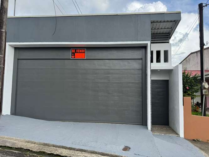 Se vende casa en Barrio San Martín, Ciudad Quesada - 254.63 m² de terreno