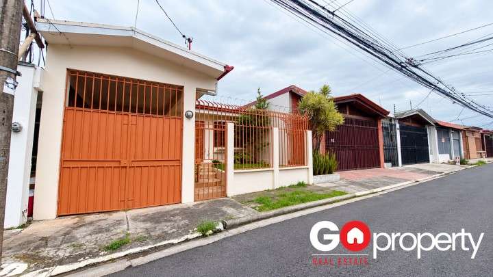 Venta de Casa de 1 planta en Tibás - 6156 - Imagen 2
