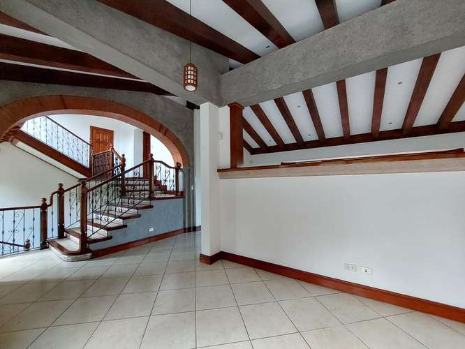 Casa Independiente Escazu 4 habitaciones- Patio  - Imagen 6