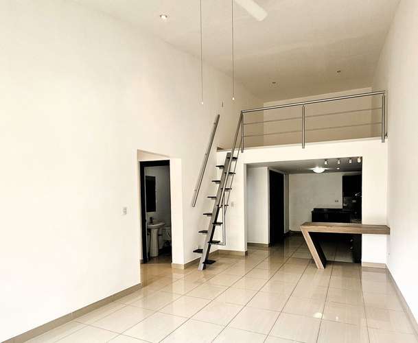 Venta de Apartamento 2 Habitaciones, 2 mezanines, 2 baños completos, 2 parqueos  - Imagen 1