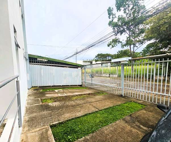 Venta de Apartamento 2 Habitaciones, 2 mezanines, 2 baños completos, 2 parqueos  - Imagen 14