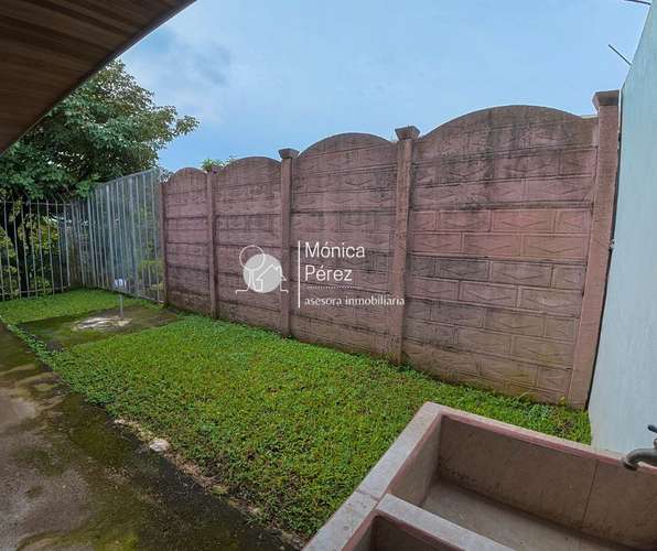CASA COMPLETAMENTE REMODELADA EN RESIDENCIAL - SARCHÍ - Imagen 17