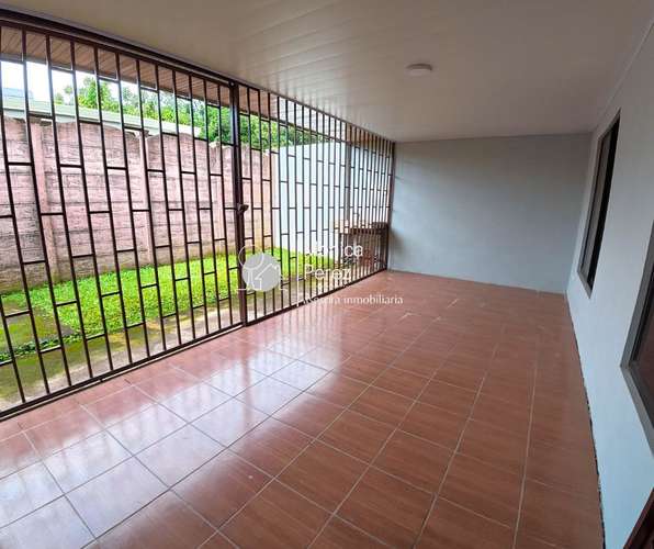 CASA COMPLETAMENTE REMODELADA EN RESIDENCIAL - SARCHÍ - Imagen 16