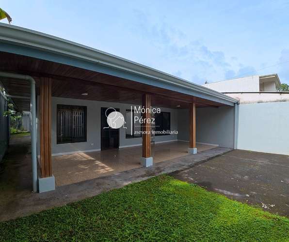 CASA COMPLETAMENTE REMODELADA EN RESIDENCIAL - SARCHÍ - Imagen 19