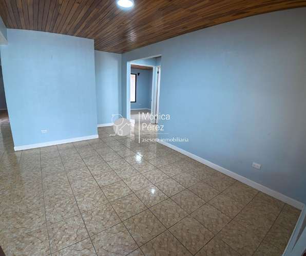 CASA COMPLETAMENTE REMODELADA EN RESIDENCIAL - SARCHÍ - Imagen 6