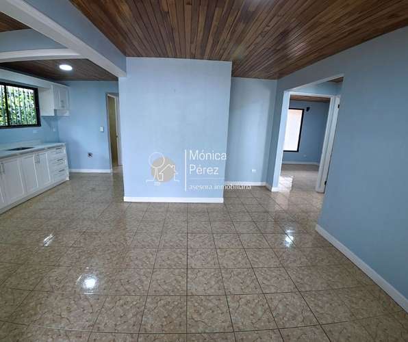 CASA COMPLETAMENTE REMODELADA EN RESIDENCIAL - SARCHÍ - Imagen 7