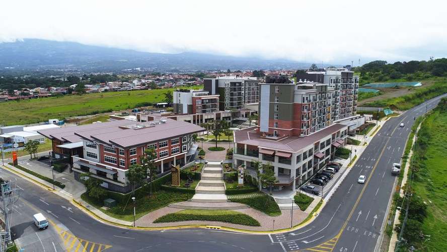 Apartamento en alquiler en La Aurora, Heredia: 1 dormitorio, balcón y amenidades de lujo - Imagen 3