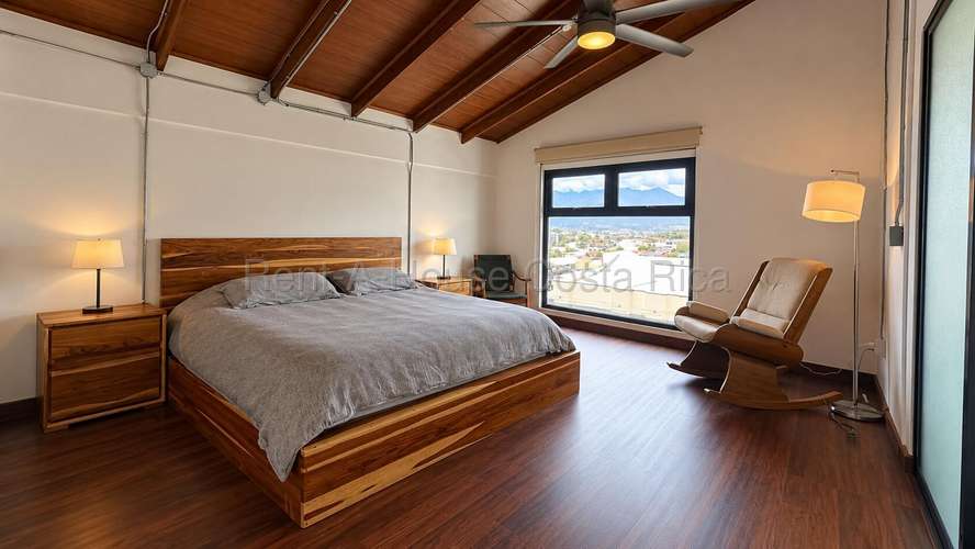 Casa en venta | Uso Mixto y Amplios Espacios | Los Yoses, San Pedro - Imagen 12